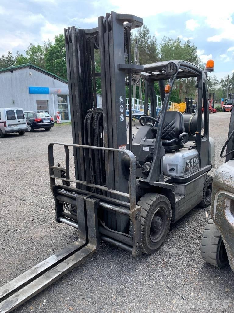 Nissan U1D2A25PQ Plinski viličarji