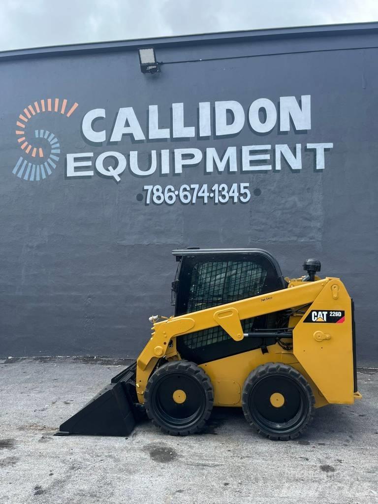 CAT 226 D Skid steer mini nakladalci