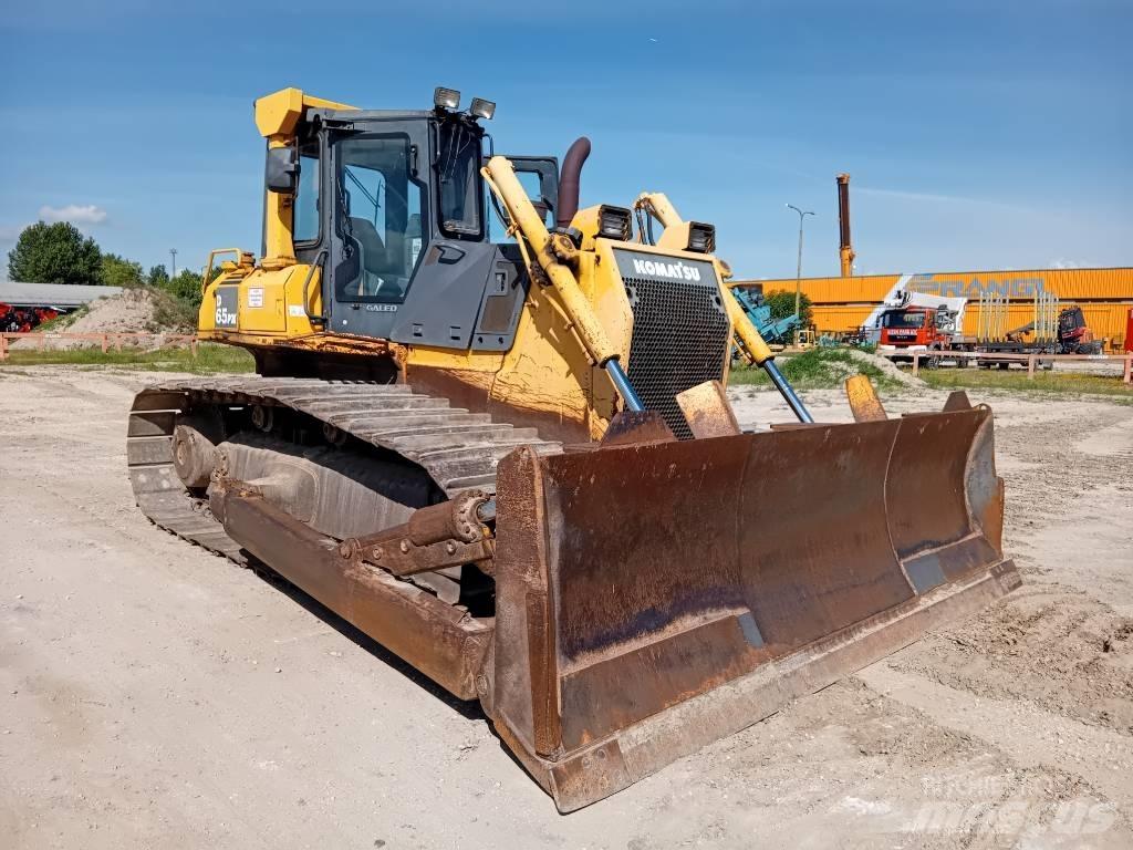 Komatsu D 65 PX-15 Buldožerji goseničarji