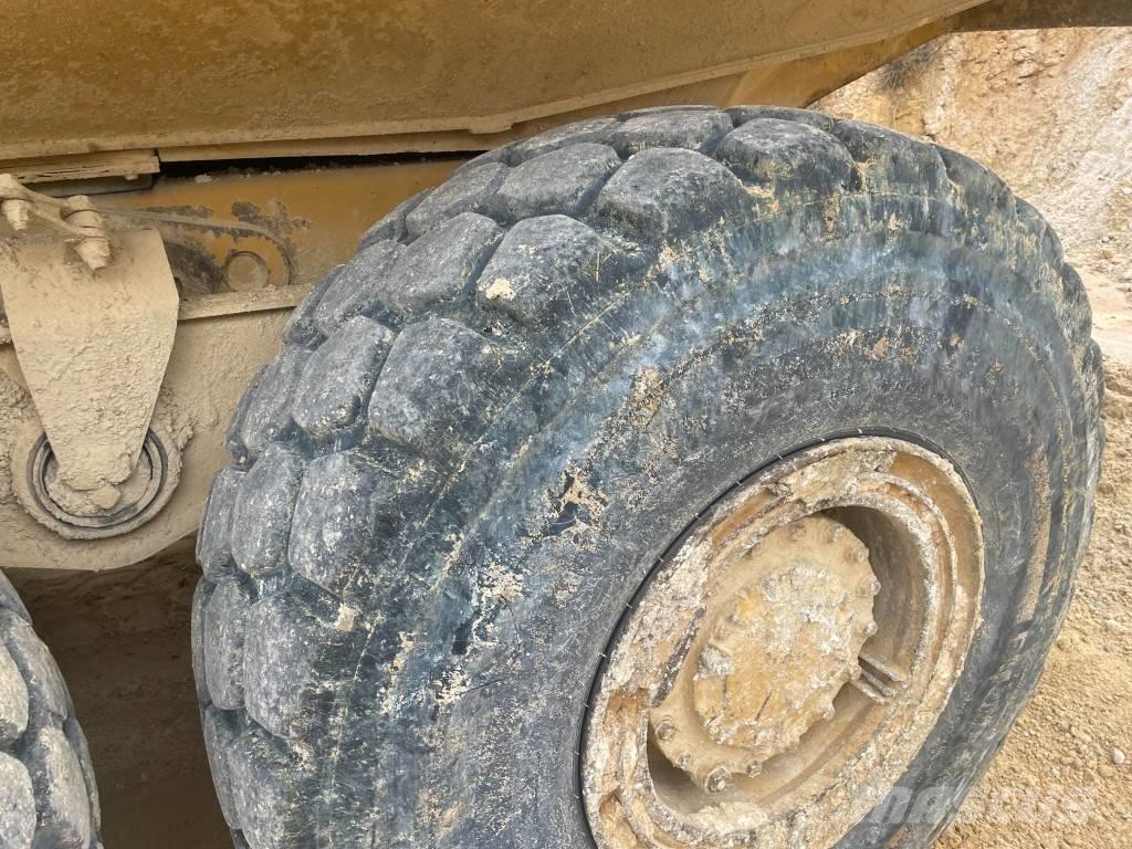 CAT 730 Zglobni demperji