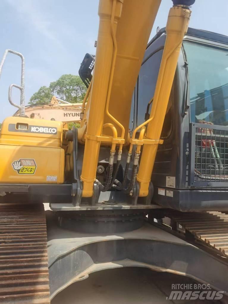 Kobelco SK 200 Bagri goseničarji