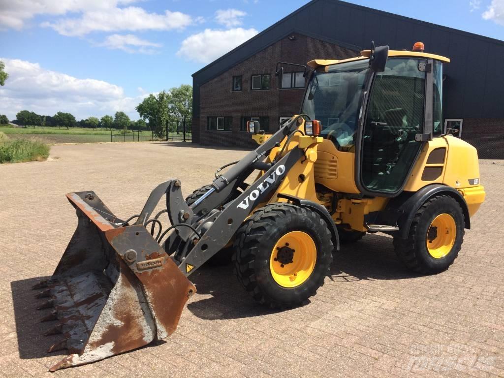 Volvo L 25 F Kolesni nakladalci