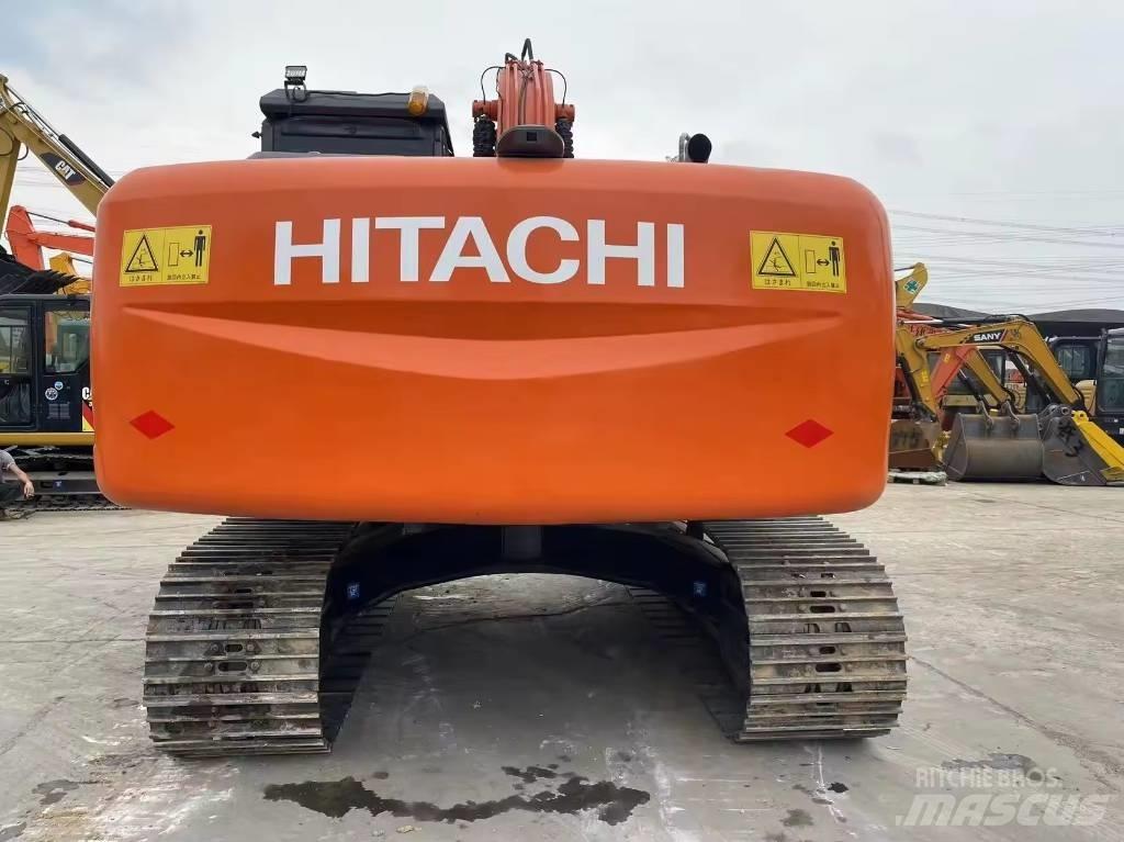 Hitachi ZX 200 Bagri goseničarji