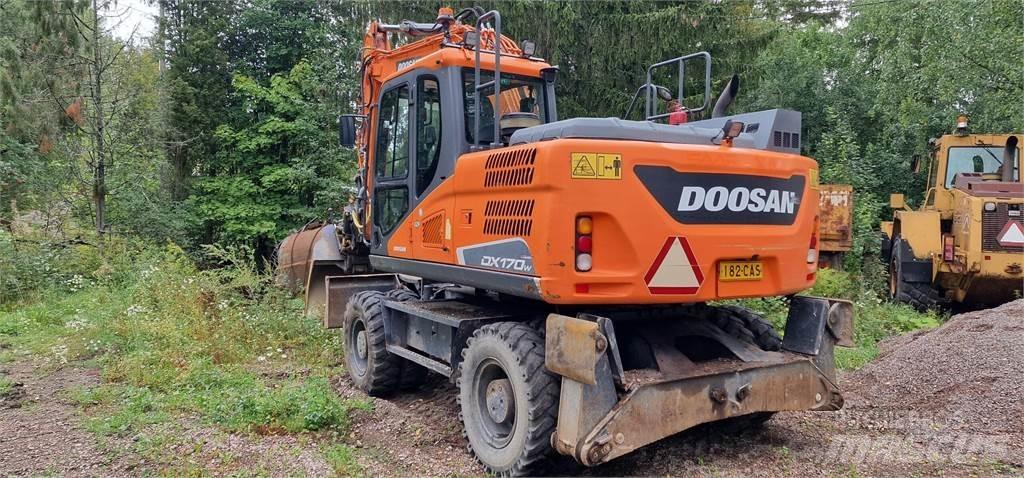 Doosan DX170W Bagri na kolesih