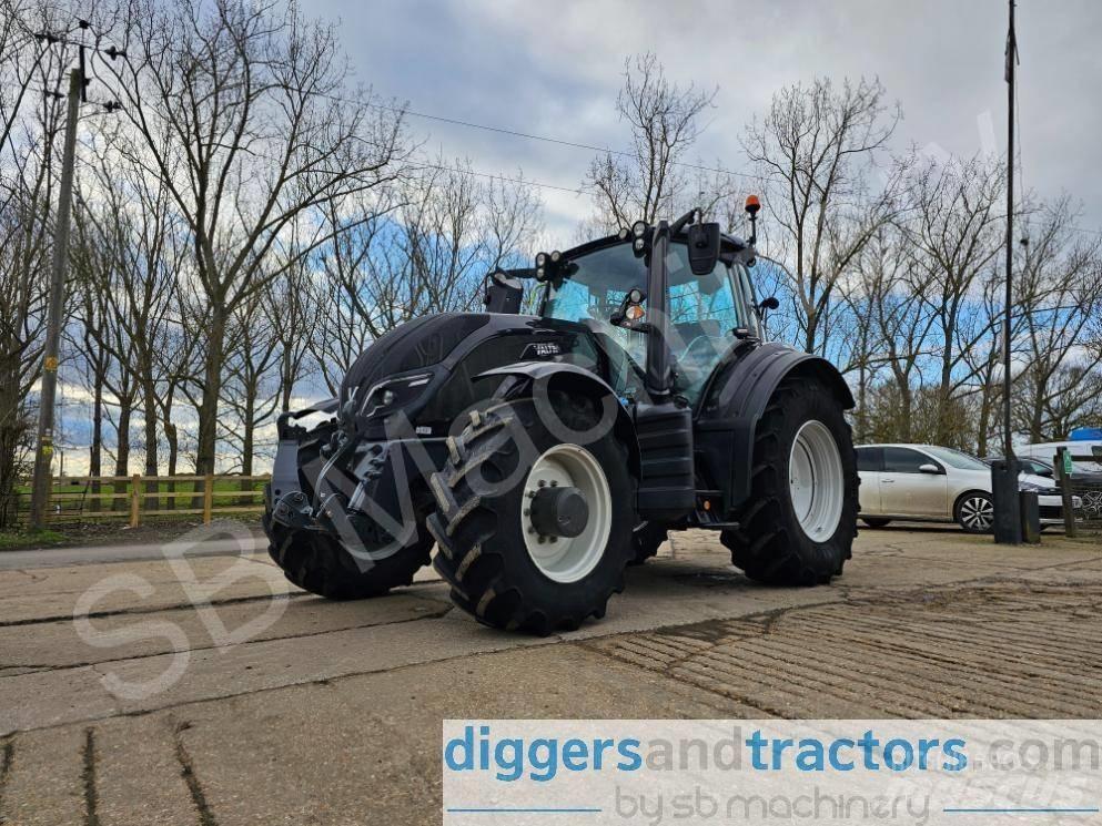 Valtra T 154 Traktorji