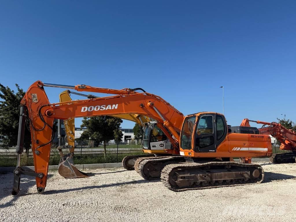 Doosan DX 340 LC Bagri goseničarji