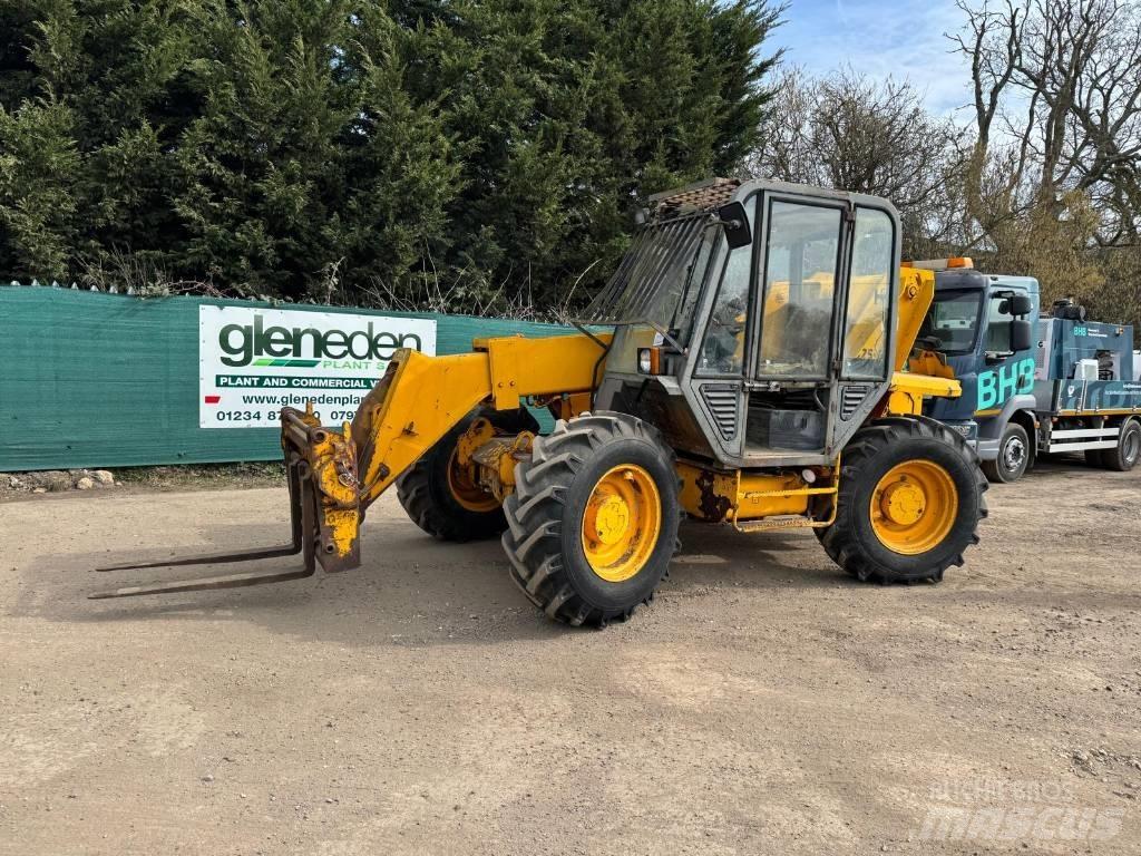 JCB 525-67 Kmetijski teleskopski nakladalci