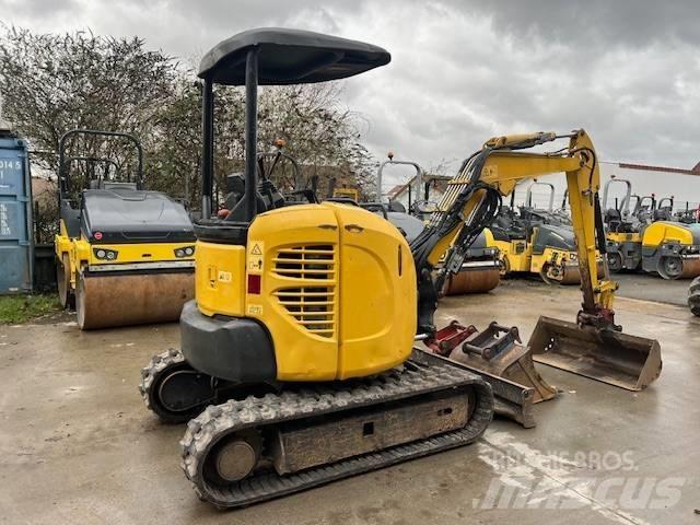 Komatsu PC 26 MR-3 Mini bagri <7t