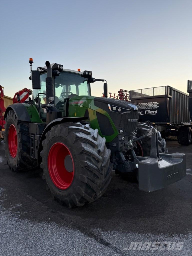 Fendt 933 Vario Traktorji