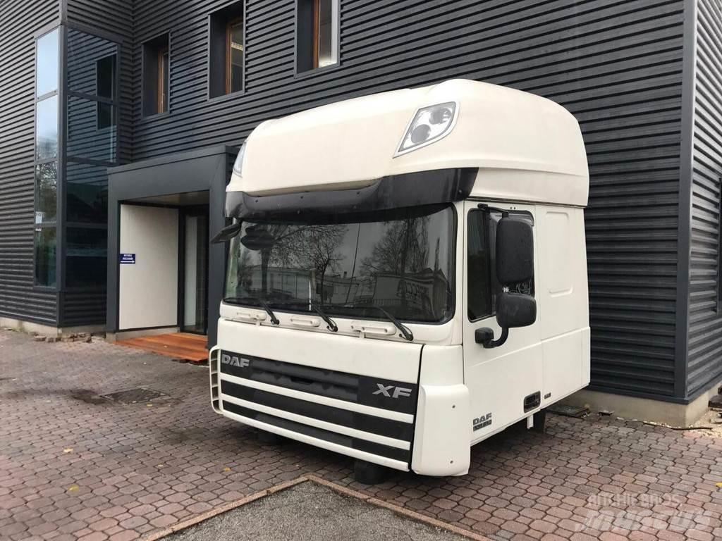 DAF XF 105 Euro 5 Kabine in notranjost