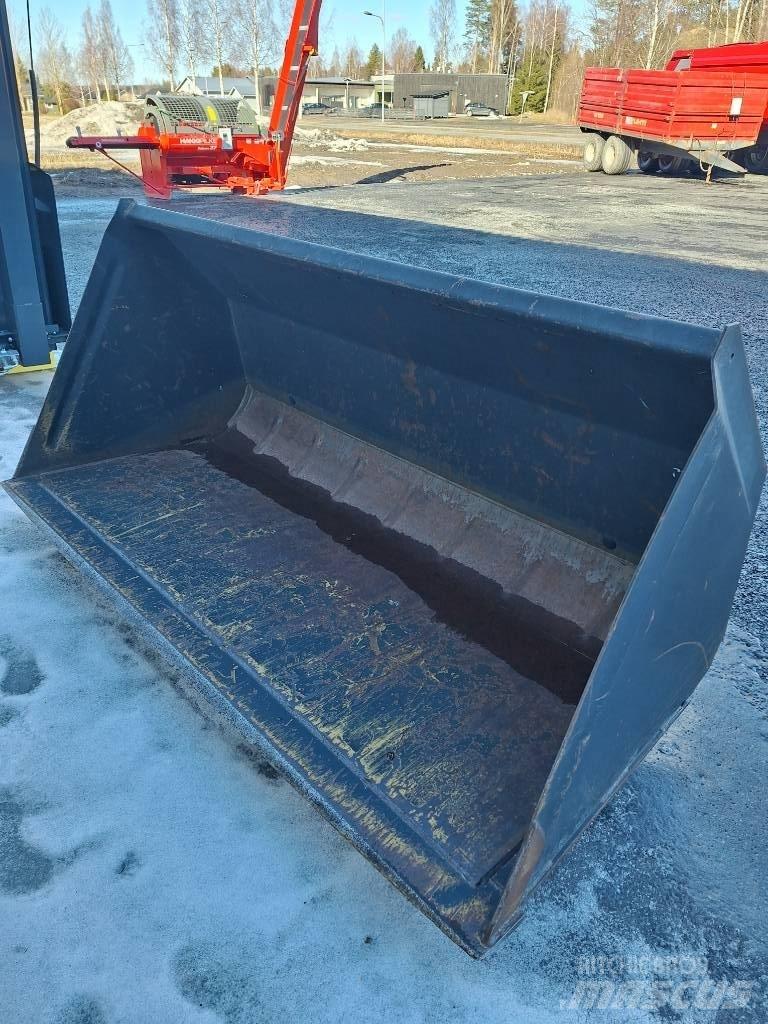 Ålö 210 M Priključki za čelni nakladalec