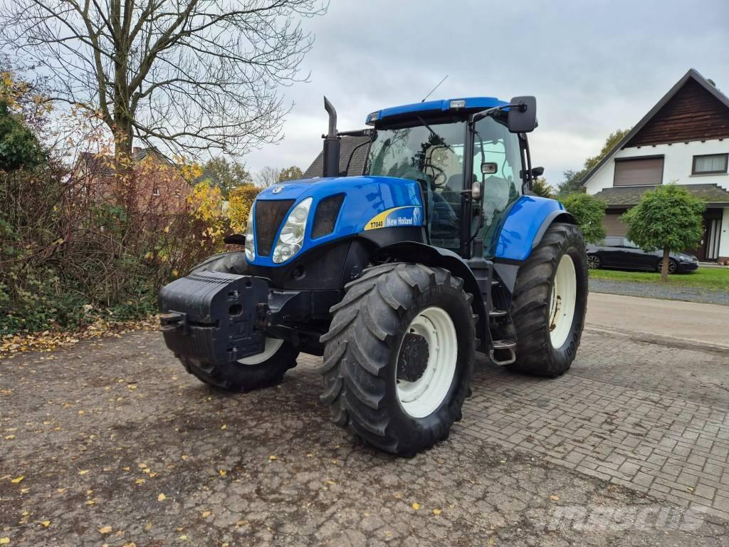 New Holland T 7040 Traktorji