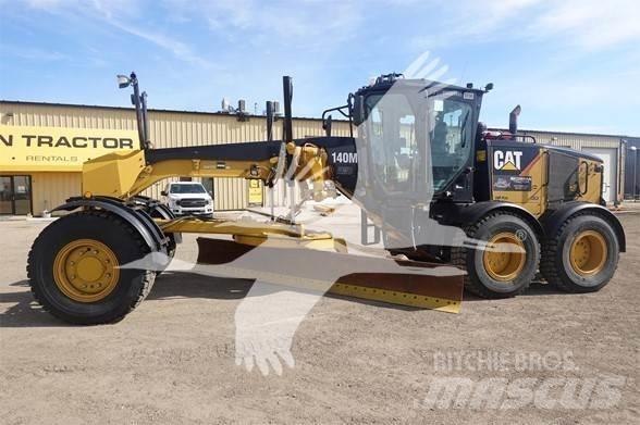 CAT 140 AWD Grederji