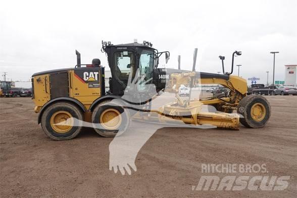 CAT 140M AWD Grederji