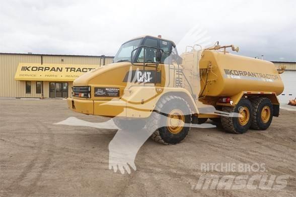 CAT 730 Tovornjaki za vodo