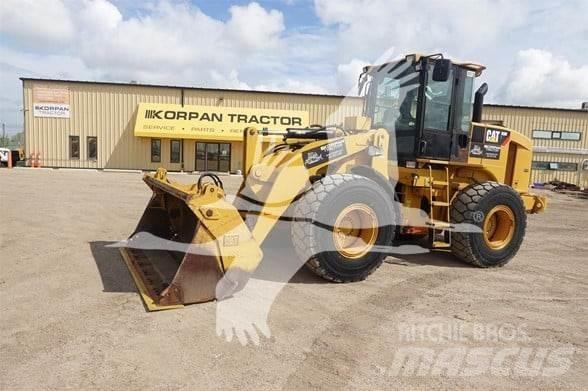 CAT 928H Kolesni nakladalci