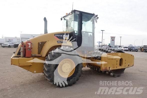 CAT CP-573E Enojni valjarji