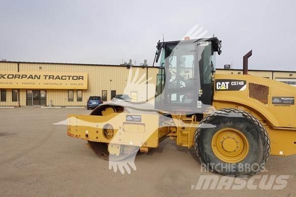 CAT CS74B Enojni valjarji