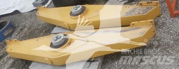 John Deere  Drugo