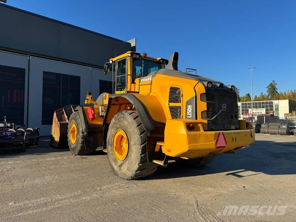 Volvo l 250 H Kolesni nakladalci