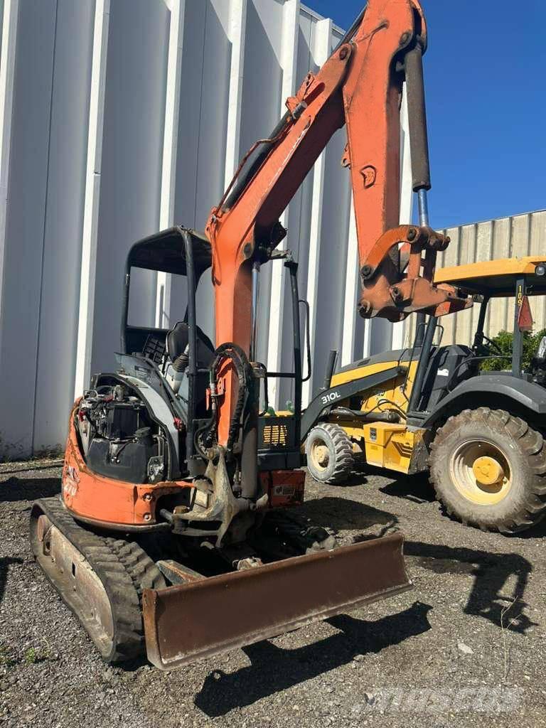 Hitachi ZX 27 U Mini bagri <7t