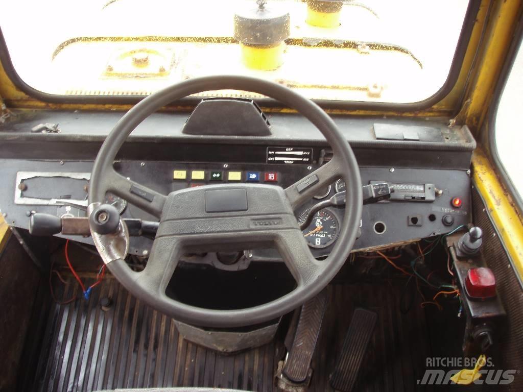 Volvo BM 861 6+6 Zglobni demperji