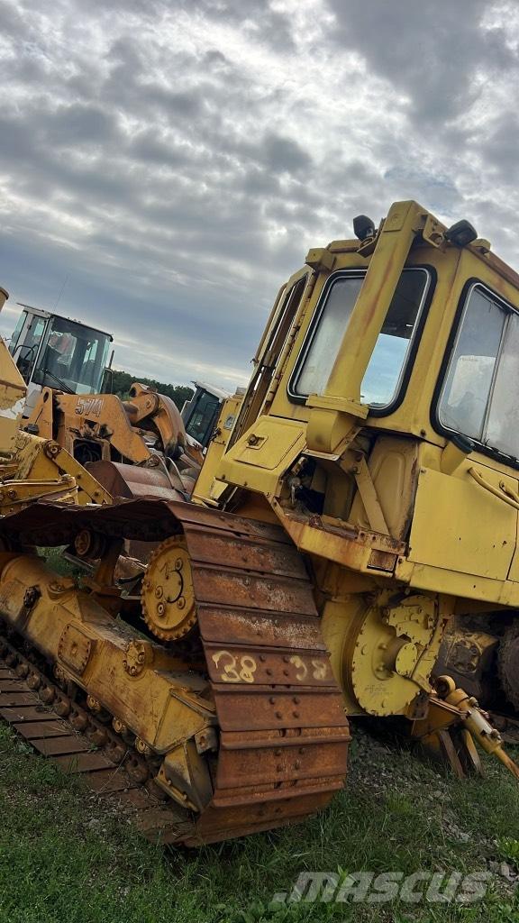 CAT D 4 H Gosenice
