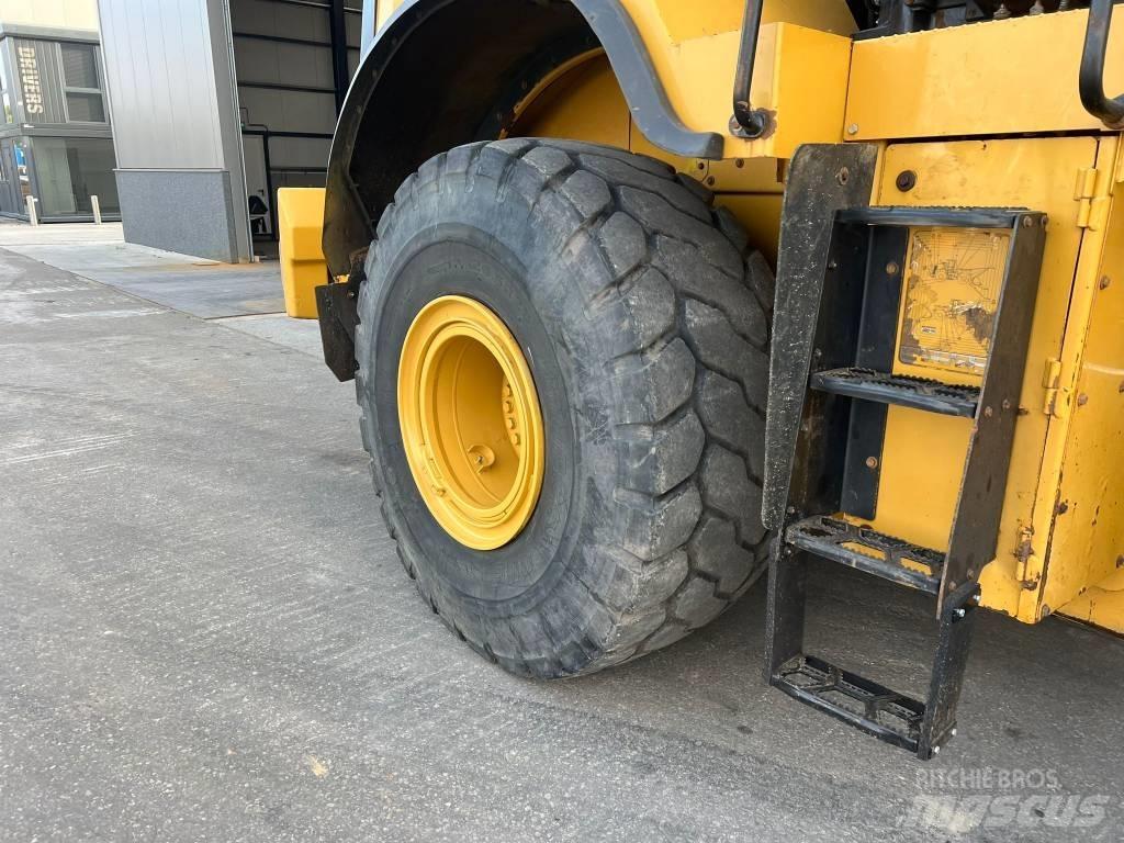 CAT 966 M XE Kolesni nakladalci