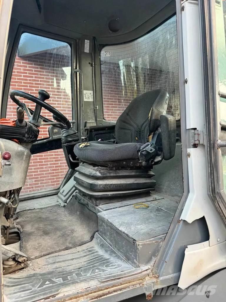 Atlas AR65 Kolesni nakladalci