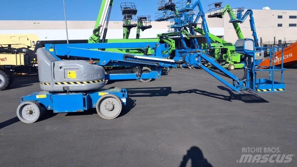 GENIE Z-40/23N RJ Zglobne dvižne ploščadi