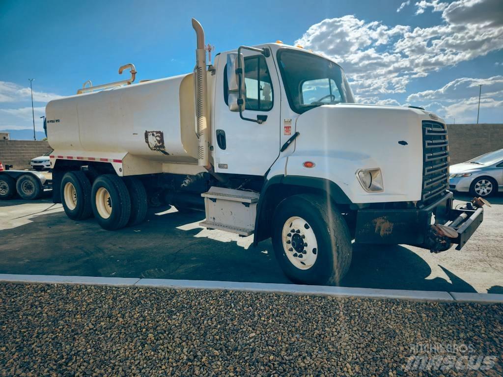 Freightliner 108 SD Tovornjaki za vodo