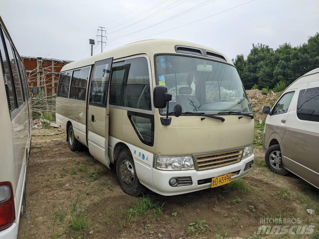 Toyota Coaster Medkrajevni avtobusi