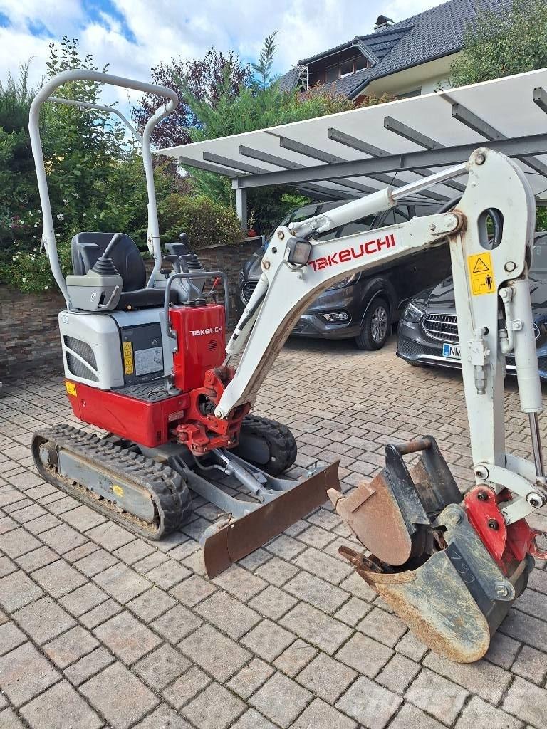 Takeuchi TB 210 R Mini bagri <7t