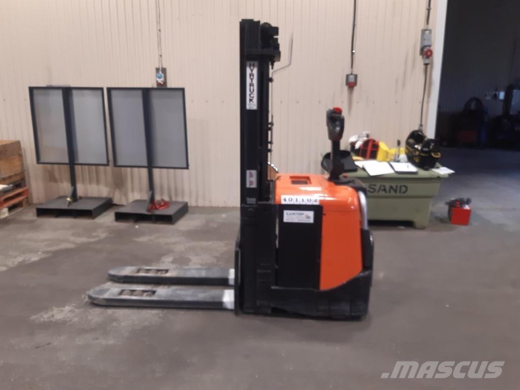 BT SPE125L Samopogonski ročni viličarji