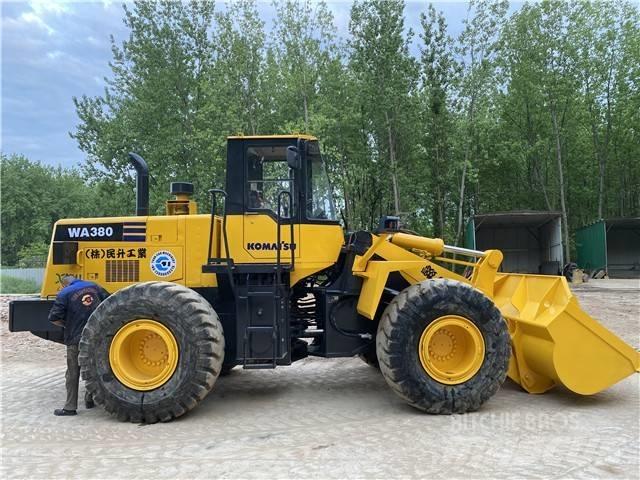 Komatsu WA380-3 Rovokopači