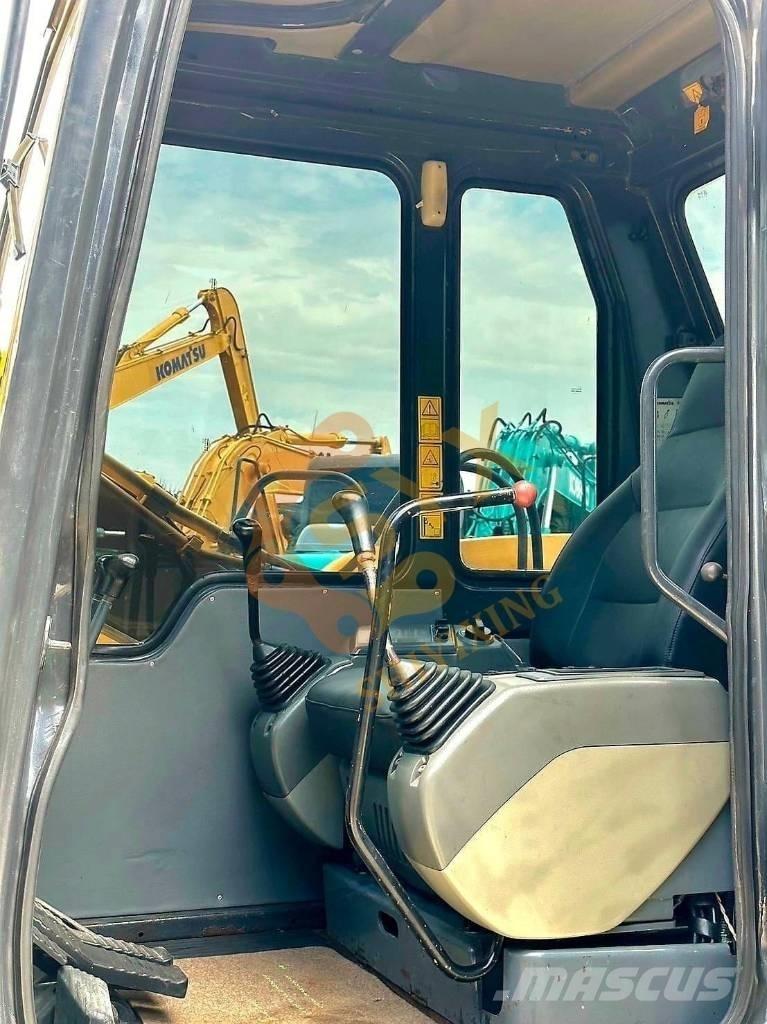 Komatsu PC 60 Bagri goseničarji