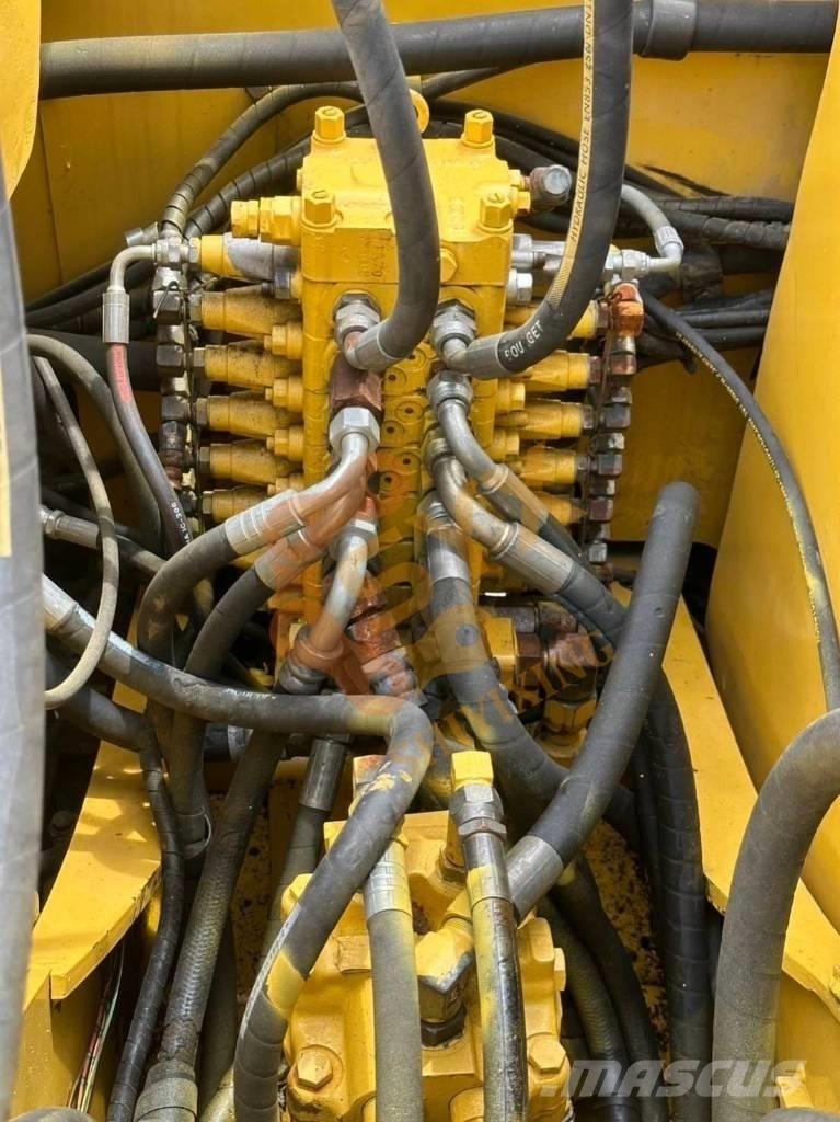 Komatsu PC 60 Bagri goseničarji