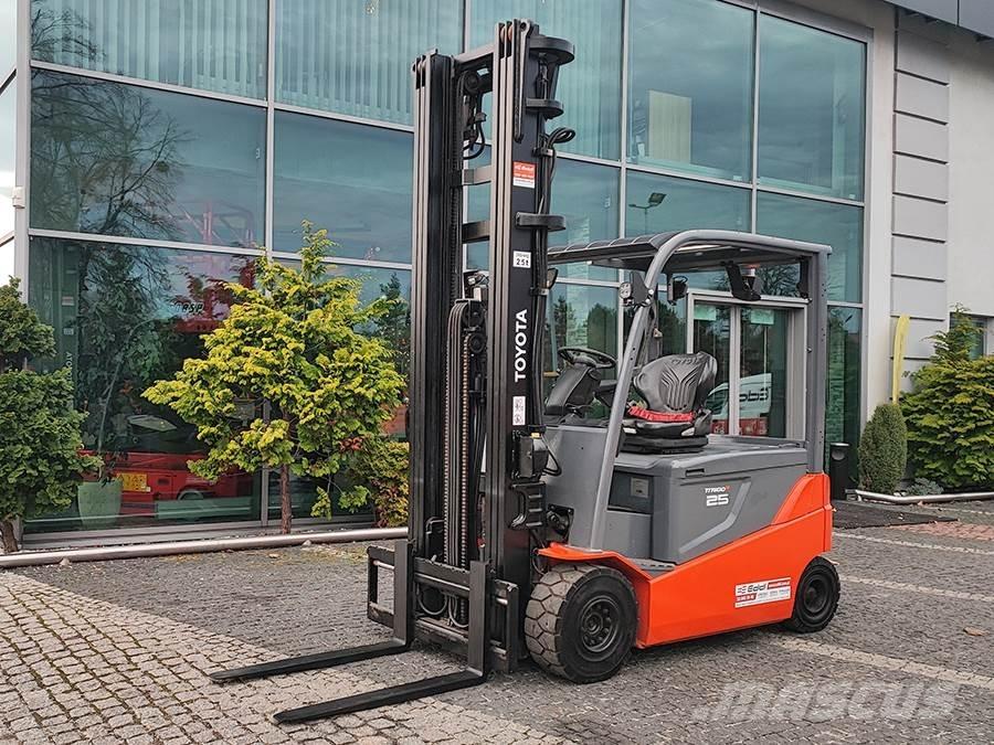Toyota 8FBMT25 Električni viličarji