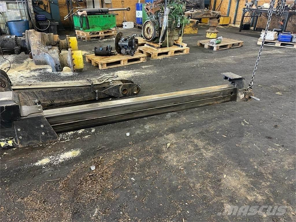 John Deere 1910G Žerjavi za debla