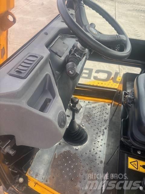 JCB 6 T 2 ST 5 Ne cestni demperji