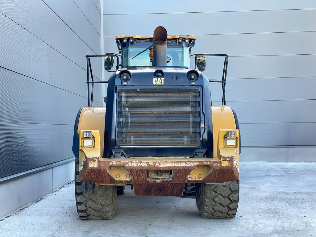 CAT 972M Kolesni nakladalci