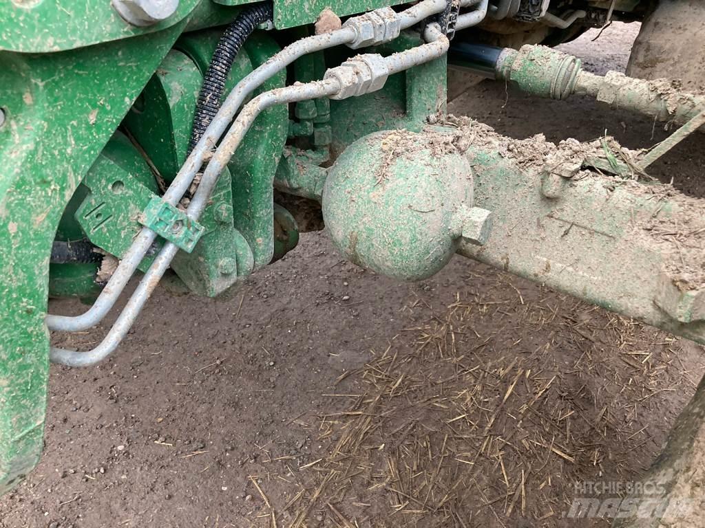 John Deere 6145R Traktorji