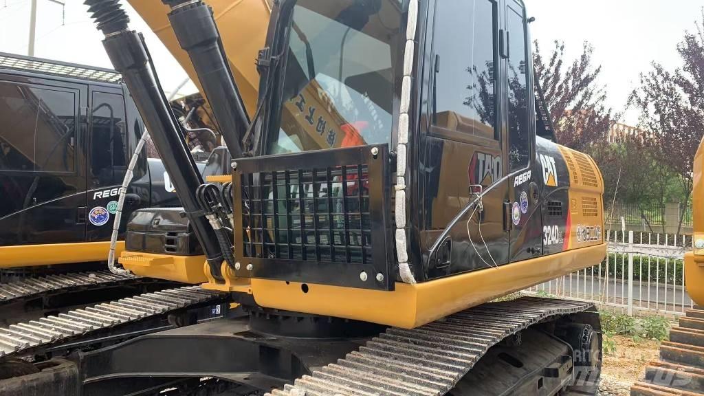 CAT 324 Bagri goseničarji