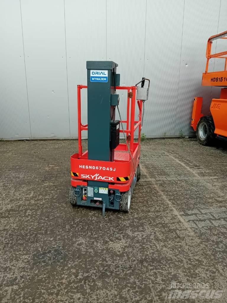 SkyJack SJ 16 Vertikalna dvigala