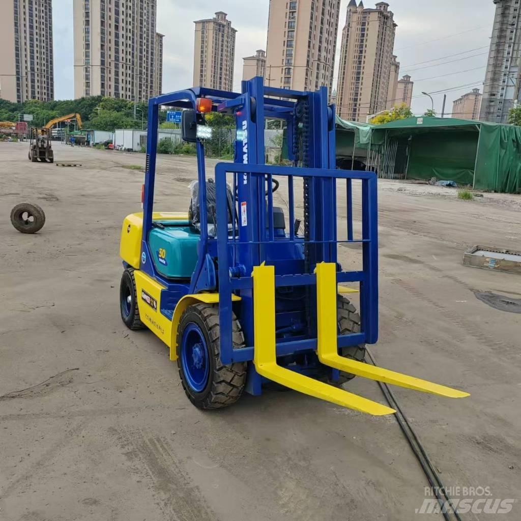 Komatsu FD 30 T-17 Dizelski viličarji