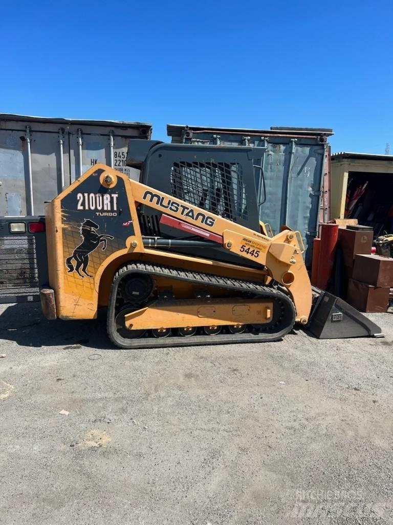 Mustang 2100RT Skid steer mini nakladalci