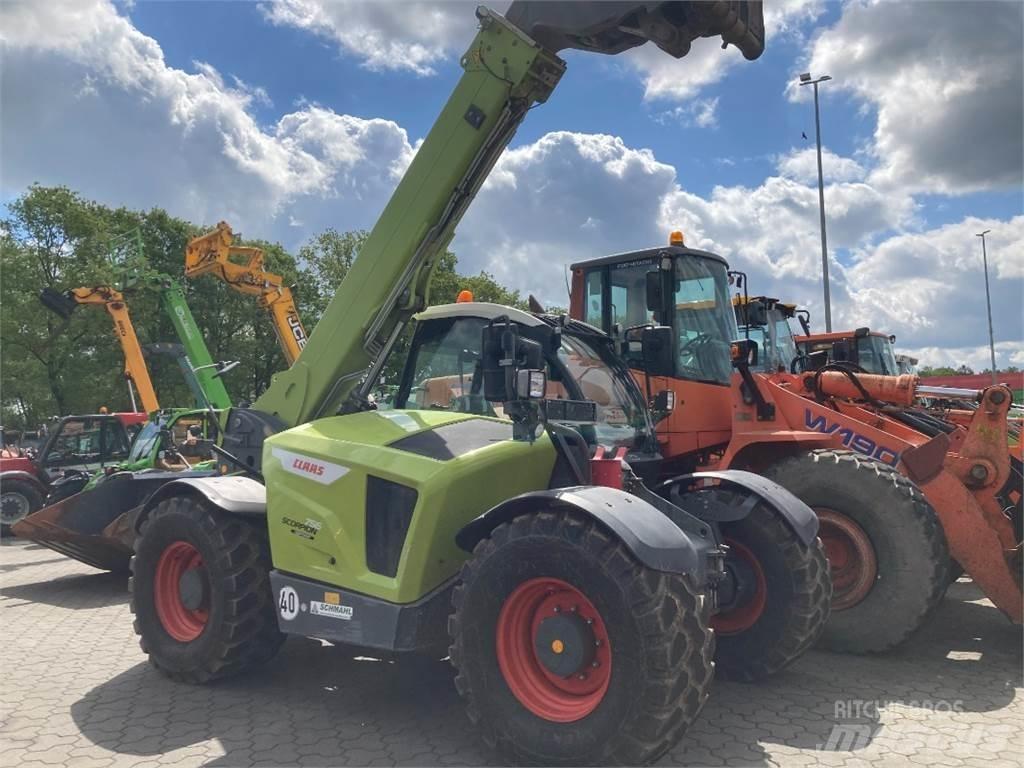 CLAAS Scorpion 756 Traktorji