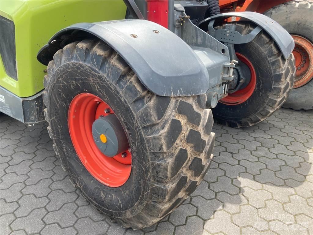 CLAAS Scorpion 756 Traktorji