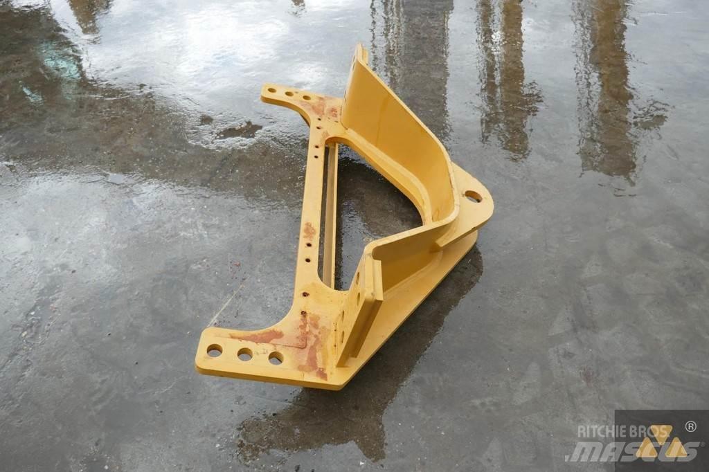 CAT 140M3 Drawbar Transport - drugo