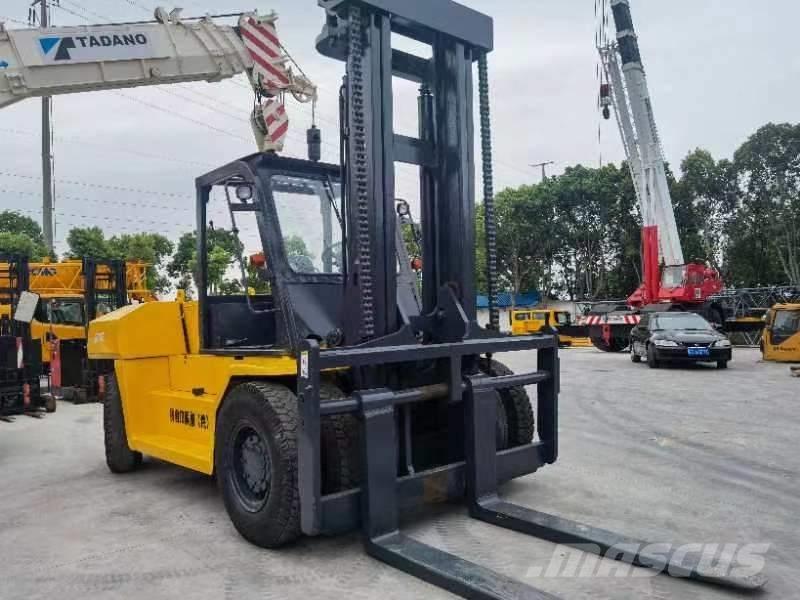 Komatsu FD 160 Dizelski viličarji